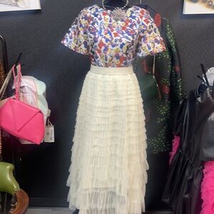 CREME TULLE LONG SKIRT🦋🦋🤍🤍